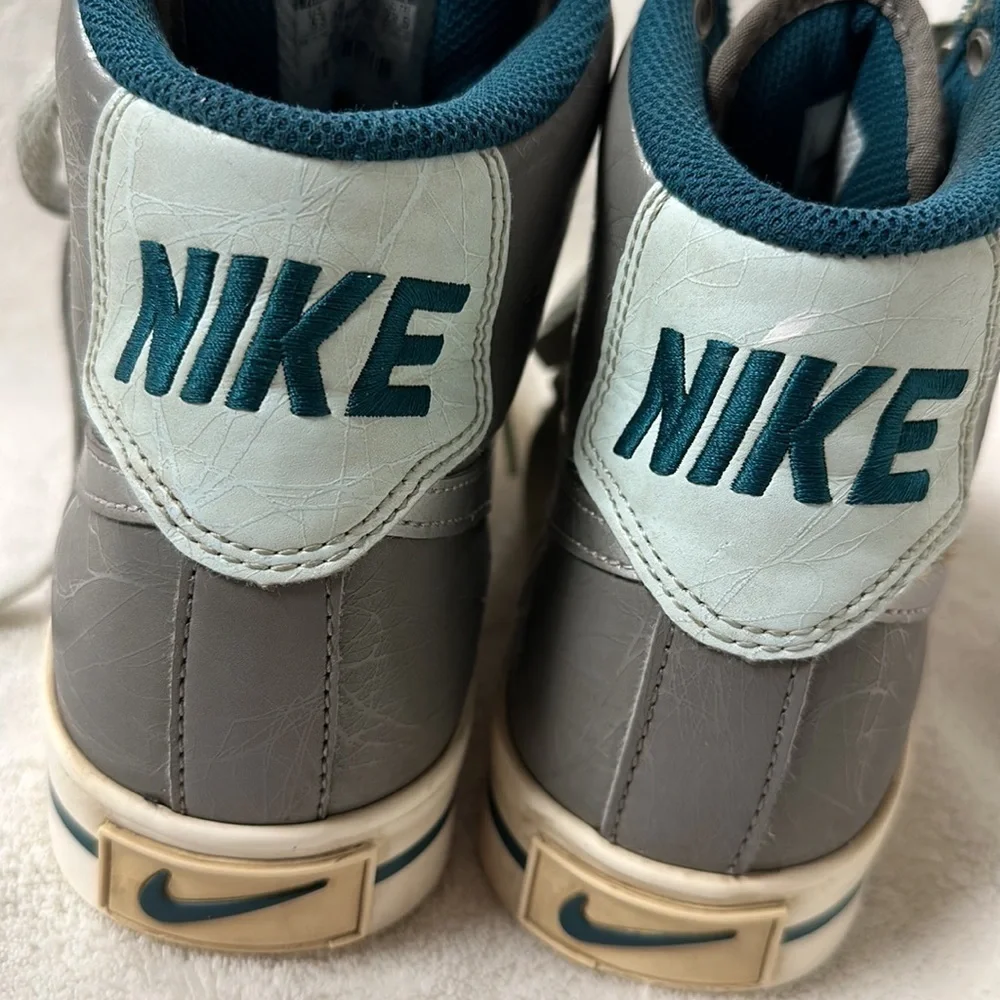 Nike Women's Sweet Classic High Top  Leather, US 6.5, Gray with blue/teal